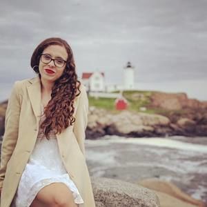 Meet your Posher, Anna paula